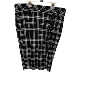 Torrid,2 (US Large) Plaid off center lace up‎ with slit stretchy midi skirt